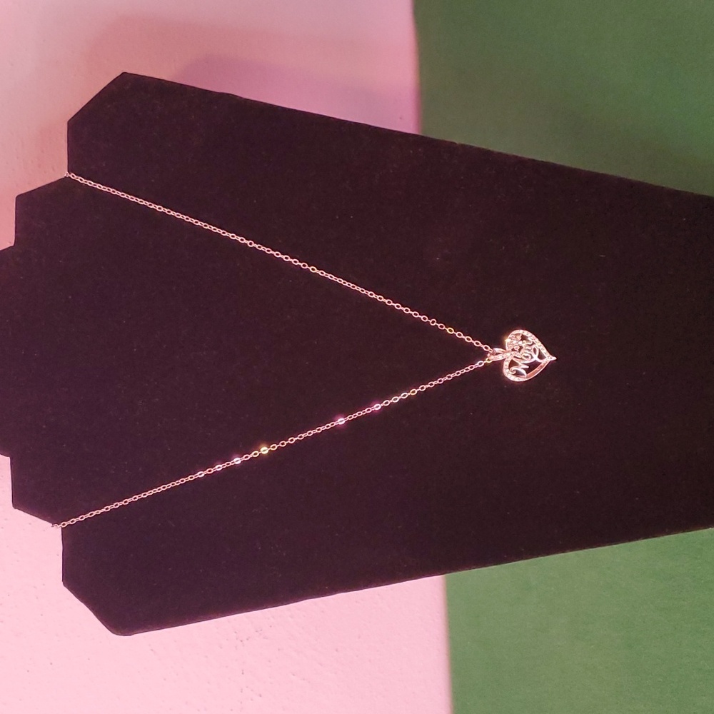 Silver "Mom" Heart Necklace